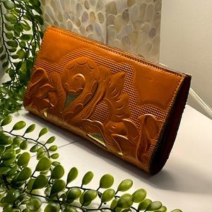 Patricia Nash Evelyn Wallet lightly used. Pristine Condition. 8’ by 4”